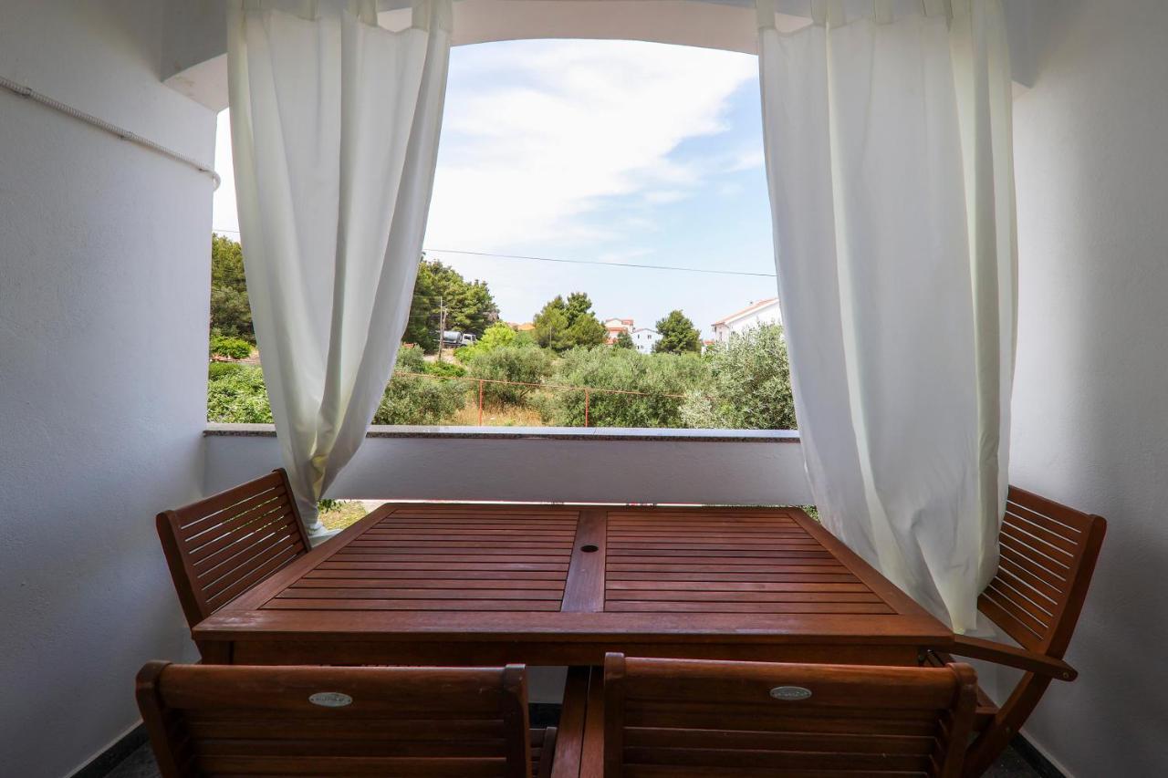 Apartmani Maestral Dobropoljana Luaran gambar